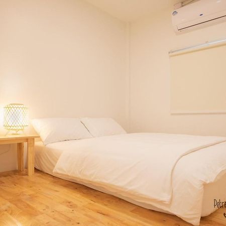 Appartement Petra Boutique Donmuang à Bangkok Extérieur photo