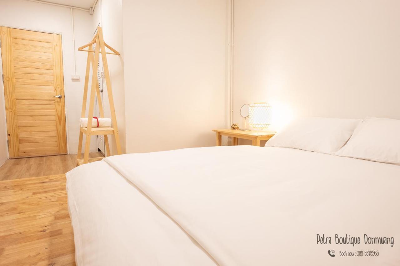 Appartement Petra Boutique Donmuang à Bangkok Extérieur photo
