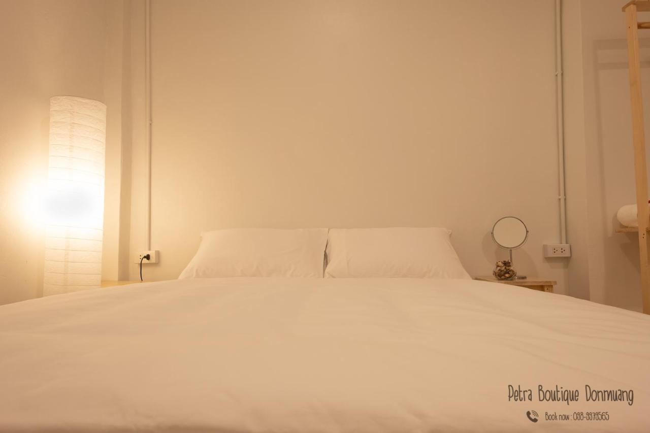 Appartement Petra Boutique Donmuang à Bangkok Extérieur photo