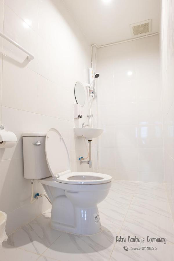 Appartement Petra Boutique Donmuang à Bangkok Extérieur photo
