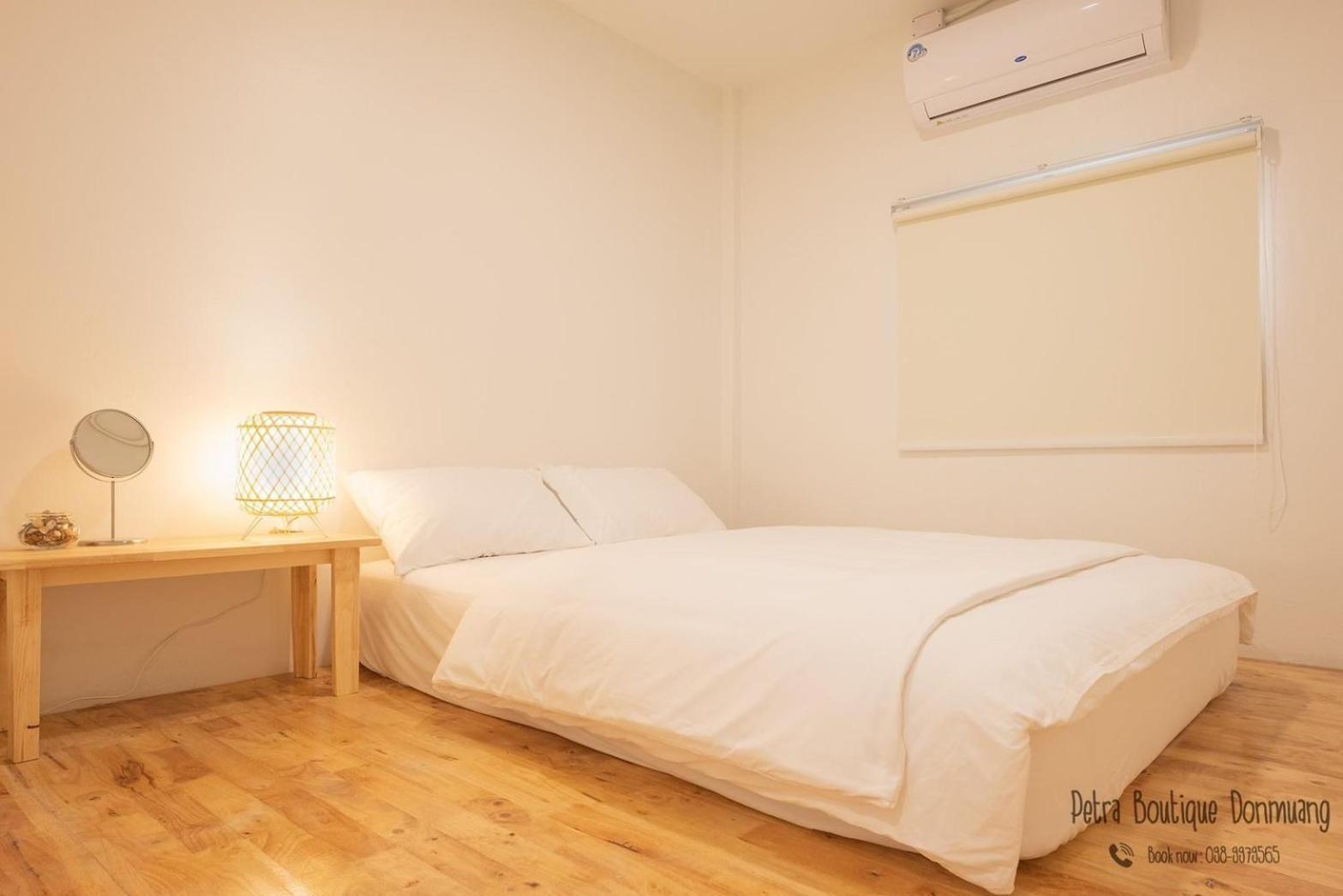 Appartement Petra Boutique Donmuang à Bangkok Extérieur photo